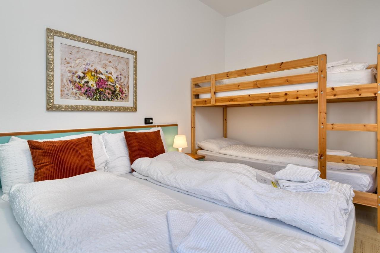 Hotel Martinelli Ronzo-Chienis Bagian luar foto