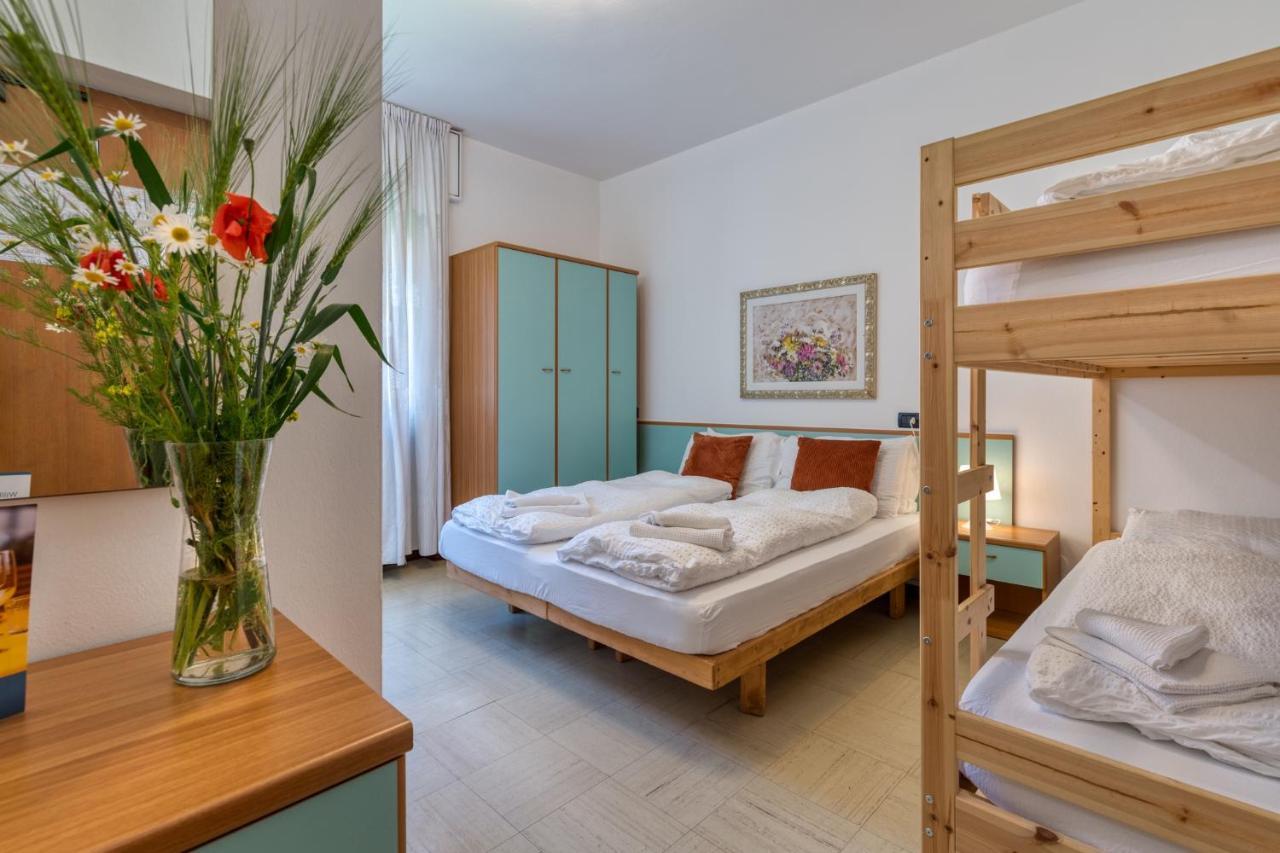 Hotel Martinelli Ronzo-Chienis Bagian luar foto