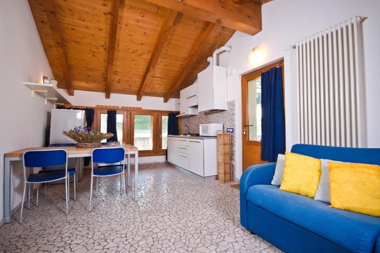 Hotel Martinelli Ronzo-Chienis Bagian luar foto