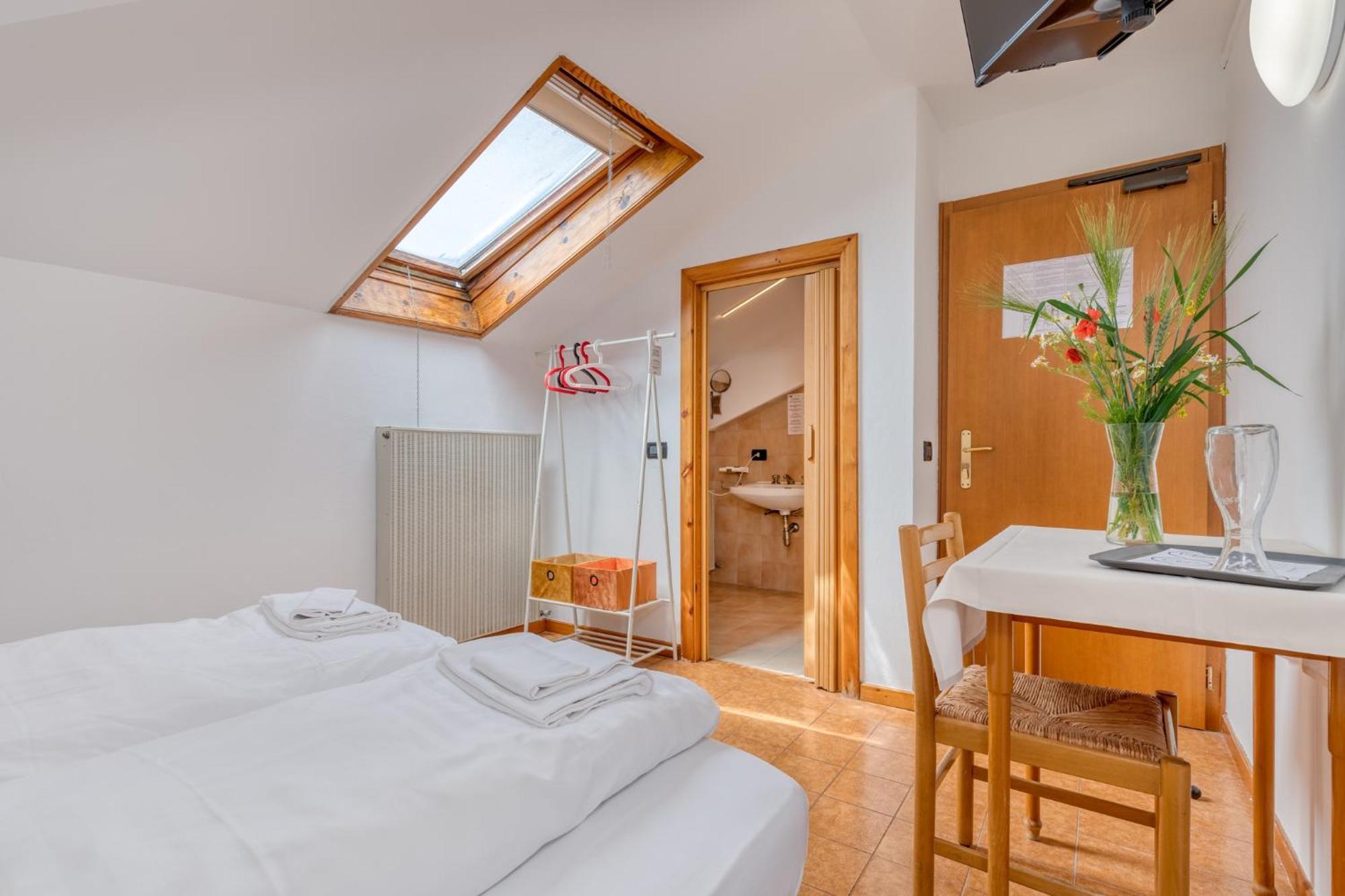 Hotel Martinelli Ronzo-Chienis Bagian luar foto