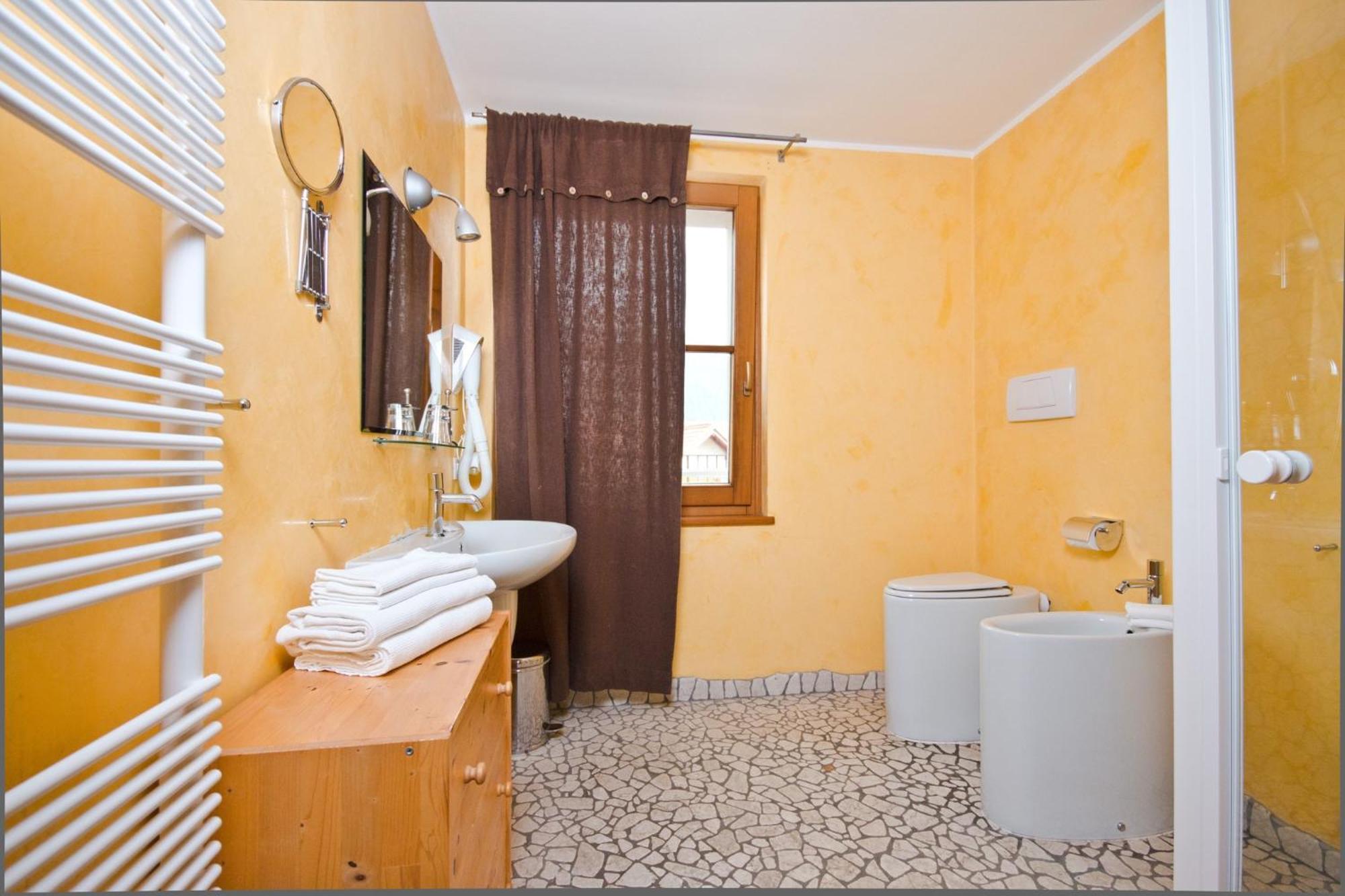 Hotel Martinelli Ronzo-Chienis Ruang foto